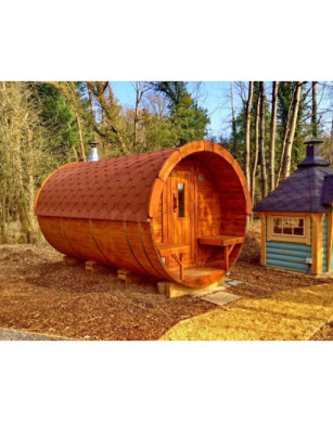4,5m long Pine Barrel Sauna (Ø 2,27 m) with changing room