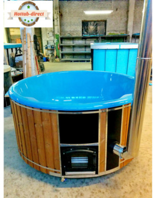DELUXE GLASS FIBER TUB WITH INTEGRATED WOODEN FIRED HEATER
