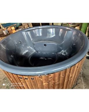 DELUXE GLASS FIBER TUB WITH INTEGRATED WOODEN FIRED HEATER