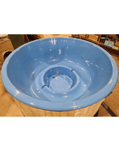 BLUE GLASS FIBER HOTTUB WITH OUTSIDE HEATER IN STOCK