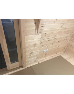 Insulated Camping Pod with side entrance/2,4 x 6,0m