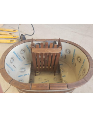 1.10×1.60cm OVAL Hottub with intside heater