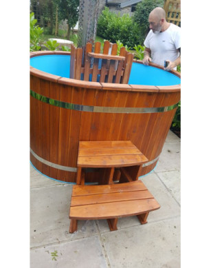1.10×1.60cm OVAL Hottub with intside heater
