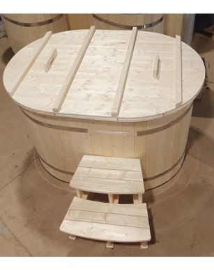 1.10×1.60m OVAL Hottub with outside heater