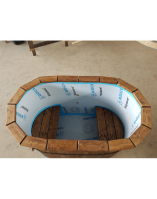 1.10×1.60m OVAL Hottub with outside heater