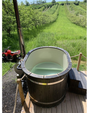 1.10×1.60m OVAL Hottub with outside heater