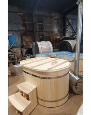 1.10×1.60m OVAL Hottub with outside heater