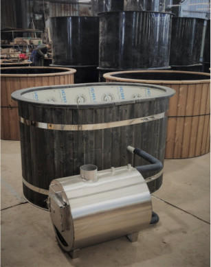 1.10×1.60m OVAL Hottub with outside heater
