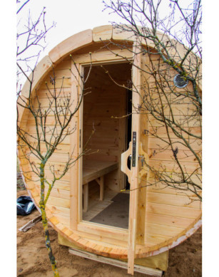 4,8m long Pine Barrel Sauna (Ø 2,27 m) with changing room