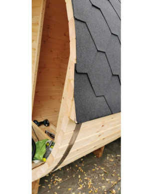 4,0m long Pine Barrel Sauna (Ø 2.27 m) with changing room